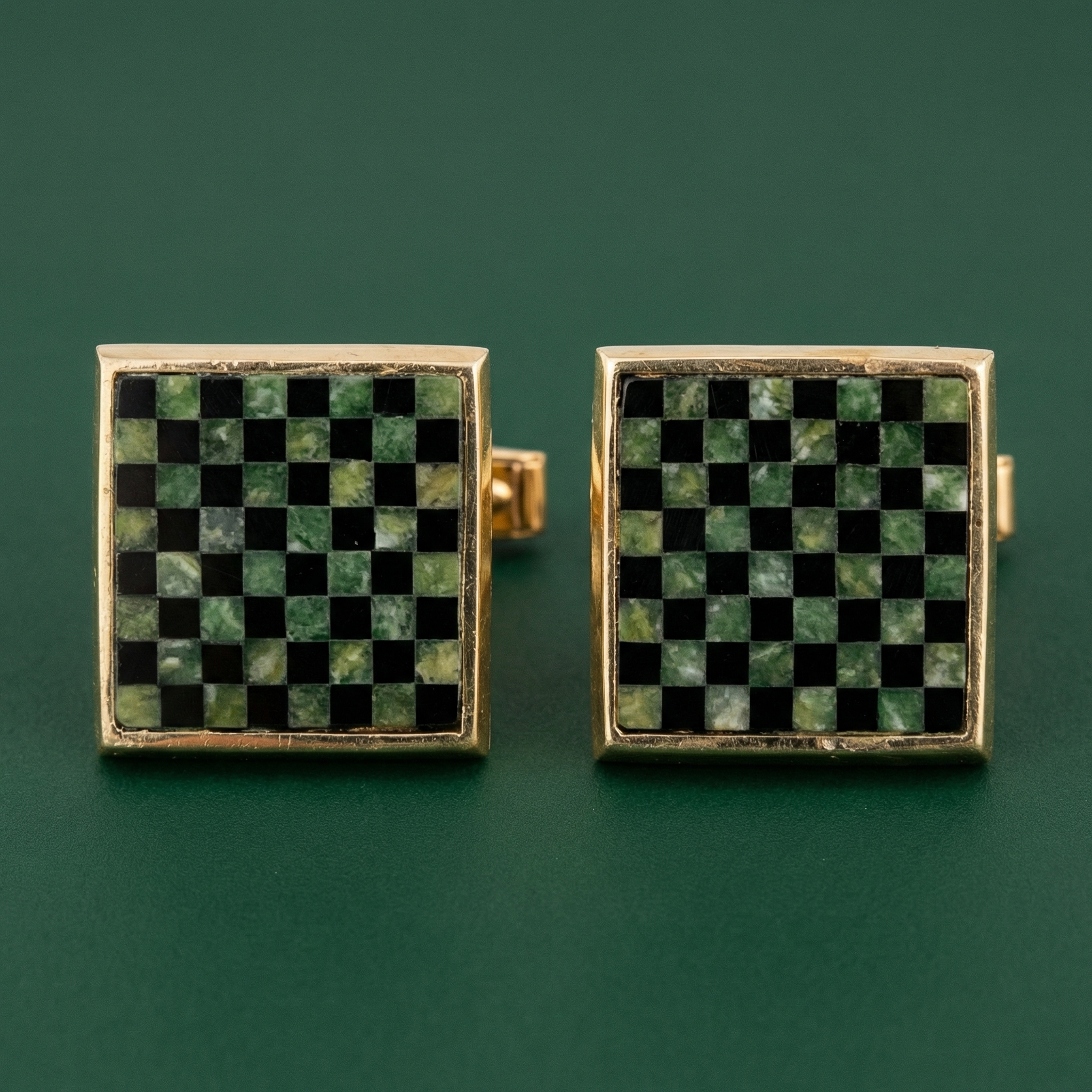 Vintage 14K gold with checkered jade and onyx 19mm square shaped cufflinks 14g